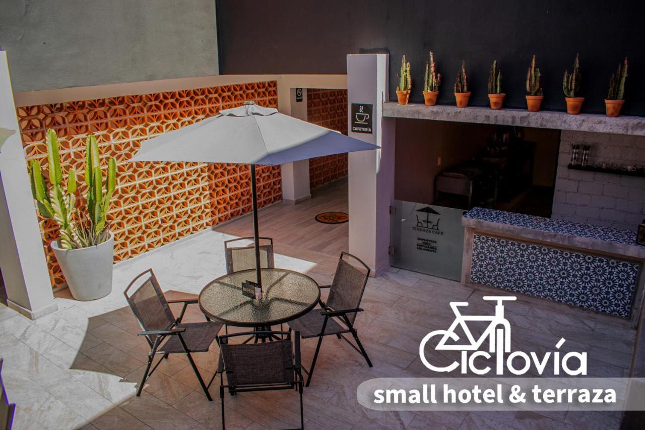 Zitácuaro Hotel Ciclovia & Terraza מראה חיצוני תמונה